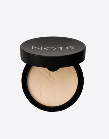 بودرة مضغوطة لومينوس سيلك (Luminous Silk Compact Powder) من ماركة نوت كوزمتيك (Note Cosmetique)