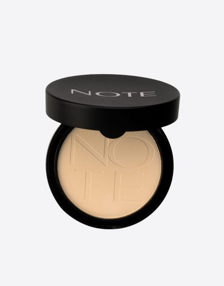 بودرة مضغوطة لومينوس سيلك (Luminous Silk Compact Powder) من ماركة نوت كوزمتيك (Note Cosmetique)
