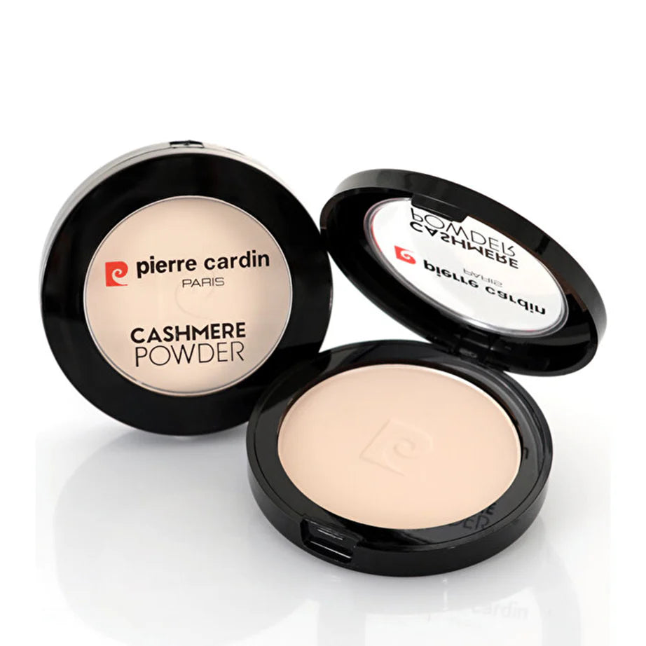 بودرة كشمير المضغوطة من بيير كاردان (Pierre Cardin Cashmere Powder).